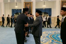 Jabat Menteri P2MI,...