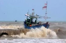 BMKG: Waspadai Gelombang...