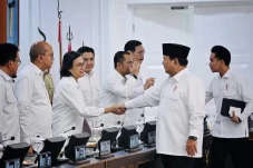 Sri Mulyani Mundur atau...