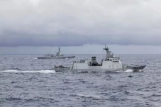 Kapal Perang Australia...