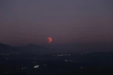 Gerhana Bulan Total...