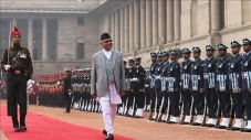 PM Nepal Mundur Usai...