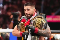 Juara UFC Ilia Topuria...