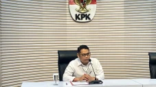 KPK Duga Ada Jual Beli...