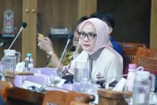 Alumni Perguruan Tinggi...