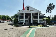 Gugat Ijazah Jokowi,...