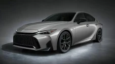 Lexus IS Batal Disuntik...