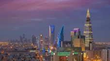 Apakah Arab Saudi Juga...