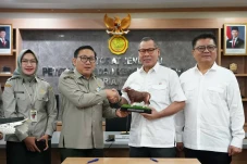 Dari Gudang Vaksin ke...