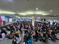 MNC University Gelar...