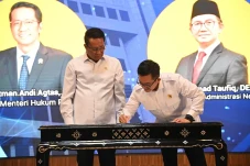 LAN-Kemenkum Resmikan...