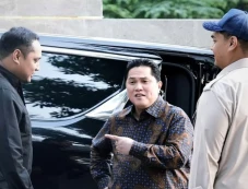 Momen Dito Ariotedjo...