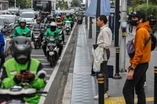 Driver Ojol Berbagai...