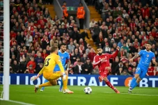 Mo Salah Ukir Sejarah,...