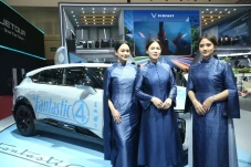 Pedang Bermata Dua VinFast:...