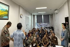 Pengmas FIA UI Bekali...