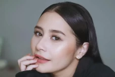 Prilly Latuconsina Sentil...