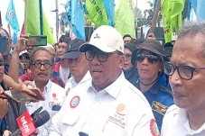 Diterima Ketua DPR,...