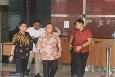 KPK Cecar Bupati Pati...
