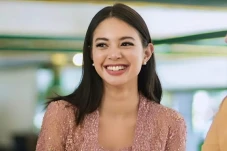 Aurelie Moeremans Umumkan...