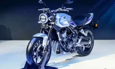Honda CB500 Super Four...