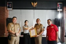 MNC Peduli Salurkan...