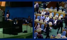 Para Delegasi Keluar...