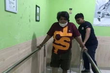 Suti Karno Jalani Hidup...
