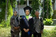 Dulu Nyaris Tak Kuliah,...
