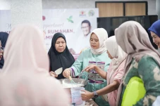 Buka Lapangan Kerja,...