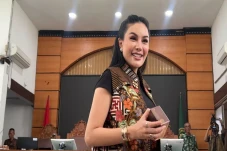 Rayakan Hari Batik,...
