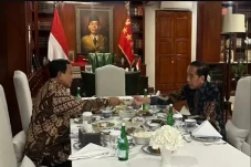 Prabowo dan Jokowi Bertemu...