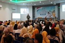 BKKBN Gandeng DPR Sosialisasikan...
