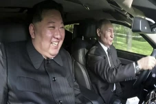 Kim Jong-un Ucapkan...