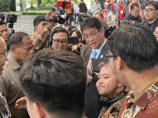 Purbaya Yakin IHSG Bakal...