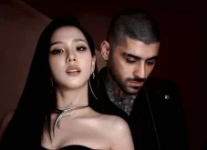 Jisoo Unggah Foto Bersama...