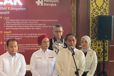 Mampukah Bapak J Loloskan...
