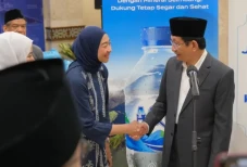 Aqua dan Masjid Istiqlal...