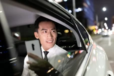 Sewa Mobil: Dukungan...