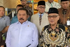 Menteri Haji Minta Kejaksaan...