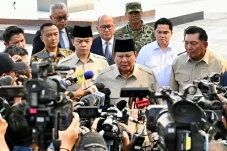 Presiden Prabowo Tegaskan...