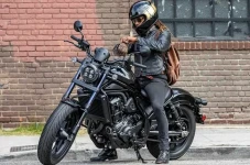 Honda Rebel 1100 Dapat...