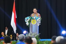Hadiri Kompolnas Award...