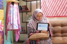 Mengubah Daster Jadi...