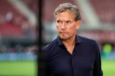 Alex Pastoor Buka Suara...