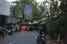 Akses Jalan Kaliabang...