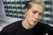 Jackson Wang Shock Dicium...
