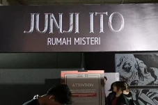 Junji Ito: Rumah Misteri...