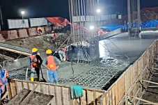 SIG Pasok 98.000 Ton...