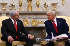 Trump: Israel Akan Kehilangan...
